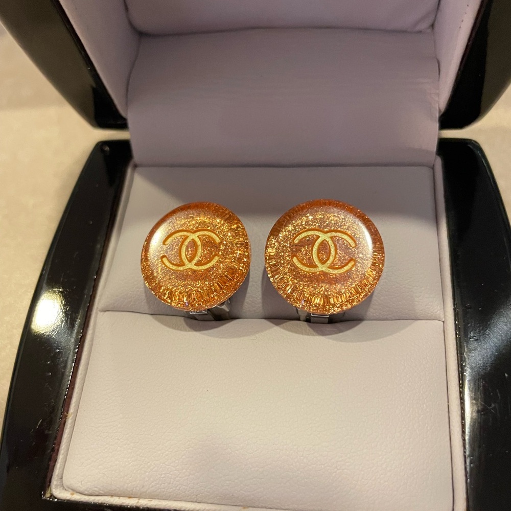 Rare CHANEL interlocking CC glitter resin earrings